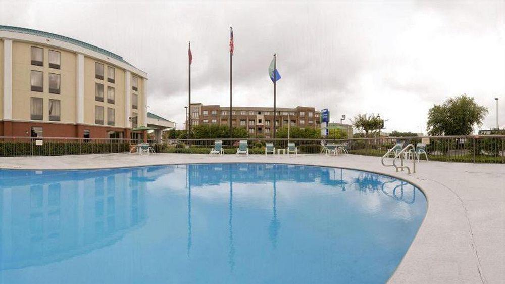 Holiday Inn Express Memphis Medical Center - Midtown By Ihg Bagian luar foto