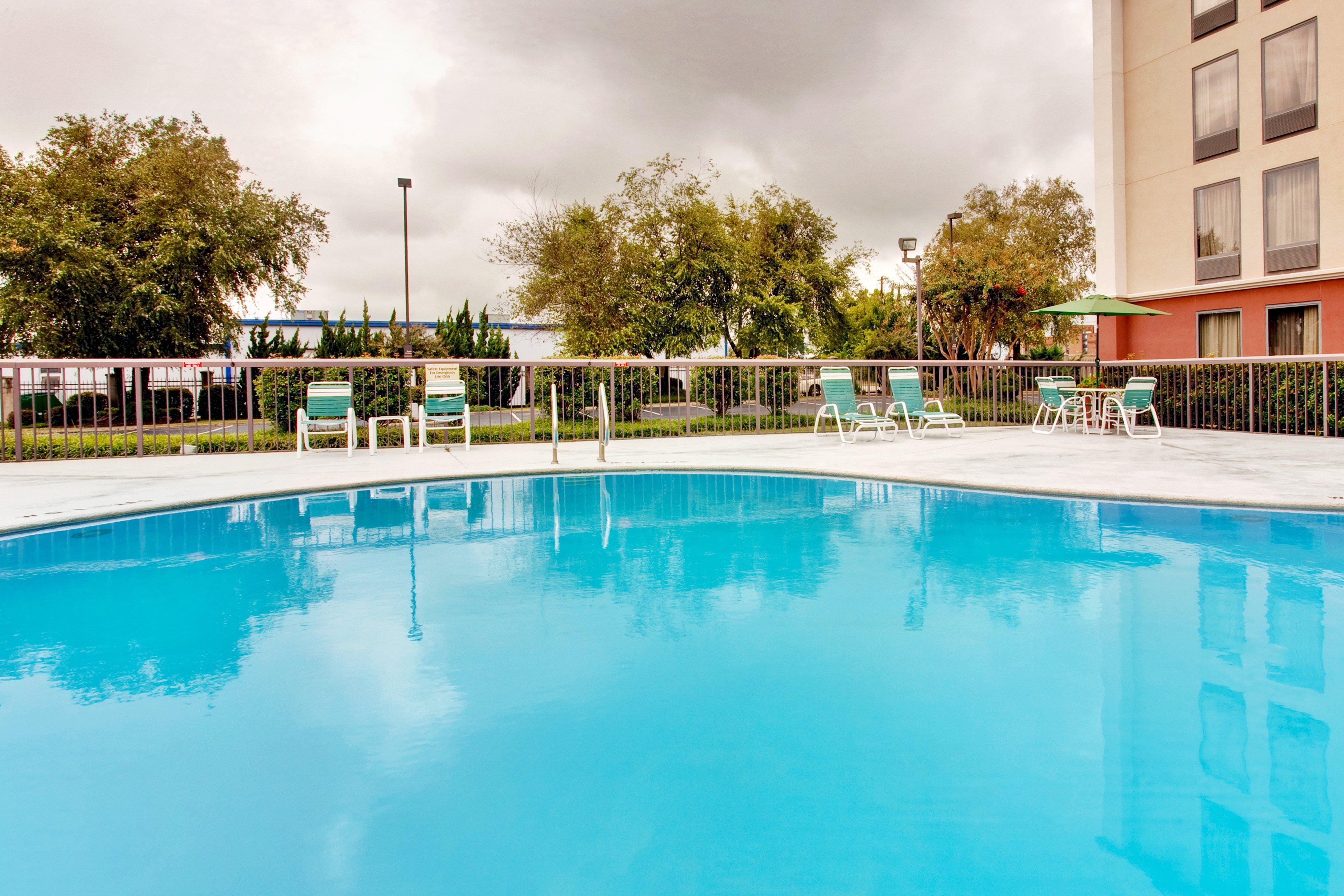 Holiday Inn Express Memphis Medical Center - Midtown By Ihg Bagian luar foto